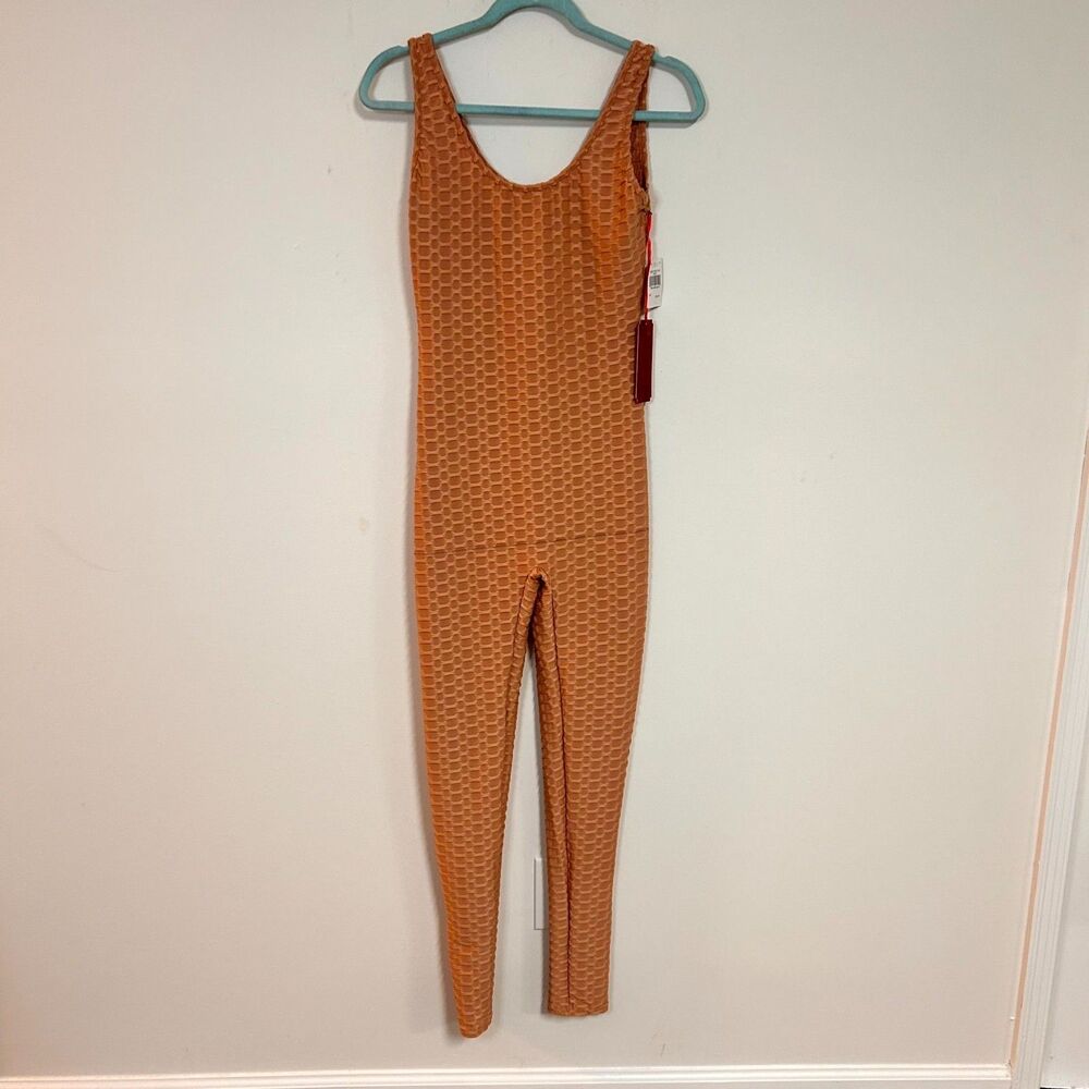 Roma Concept Jumpsuit Womens Large Nude Geometric Textured Scoop Neck Yoga NWT - Picture 1 of 13